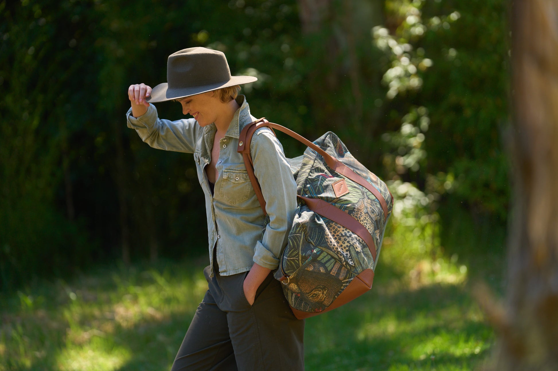 Canvas and leather leopard print Andes Weekender bag